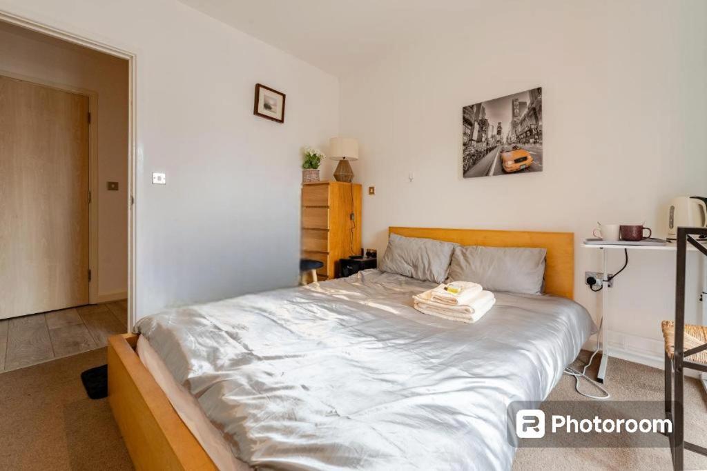 Room In Cardiff City Center - Swiftstay 외부 사진